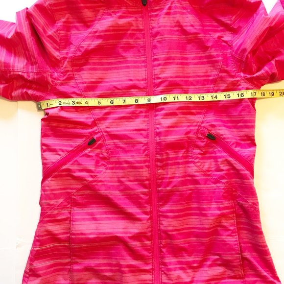 ASICS Storm Shelter Cosmo Pink Striped Hooded Rain Jacket Womens Medium - Picture 10 of 11